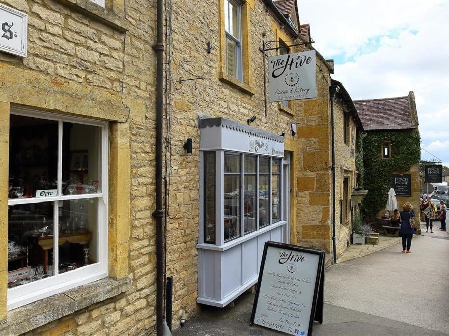 The Hive Villa Stow-on-the-Wold Exterior photo